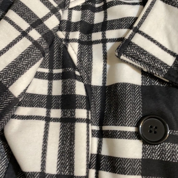 Jou Jou Coat - Picture 3 of 8